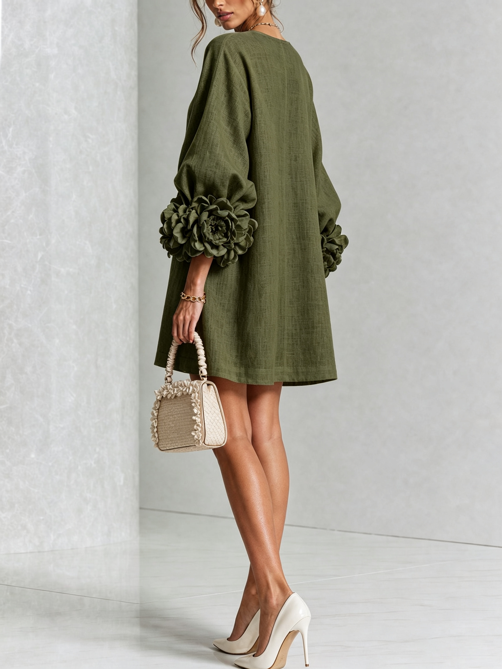 Vestido Mini Blanco con Botones y Mangas Florales