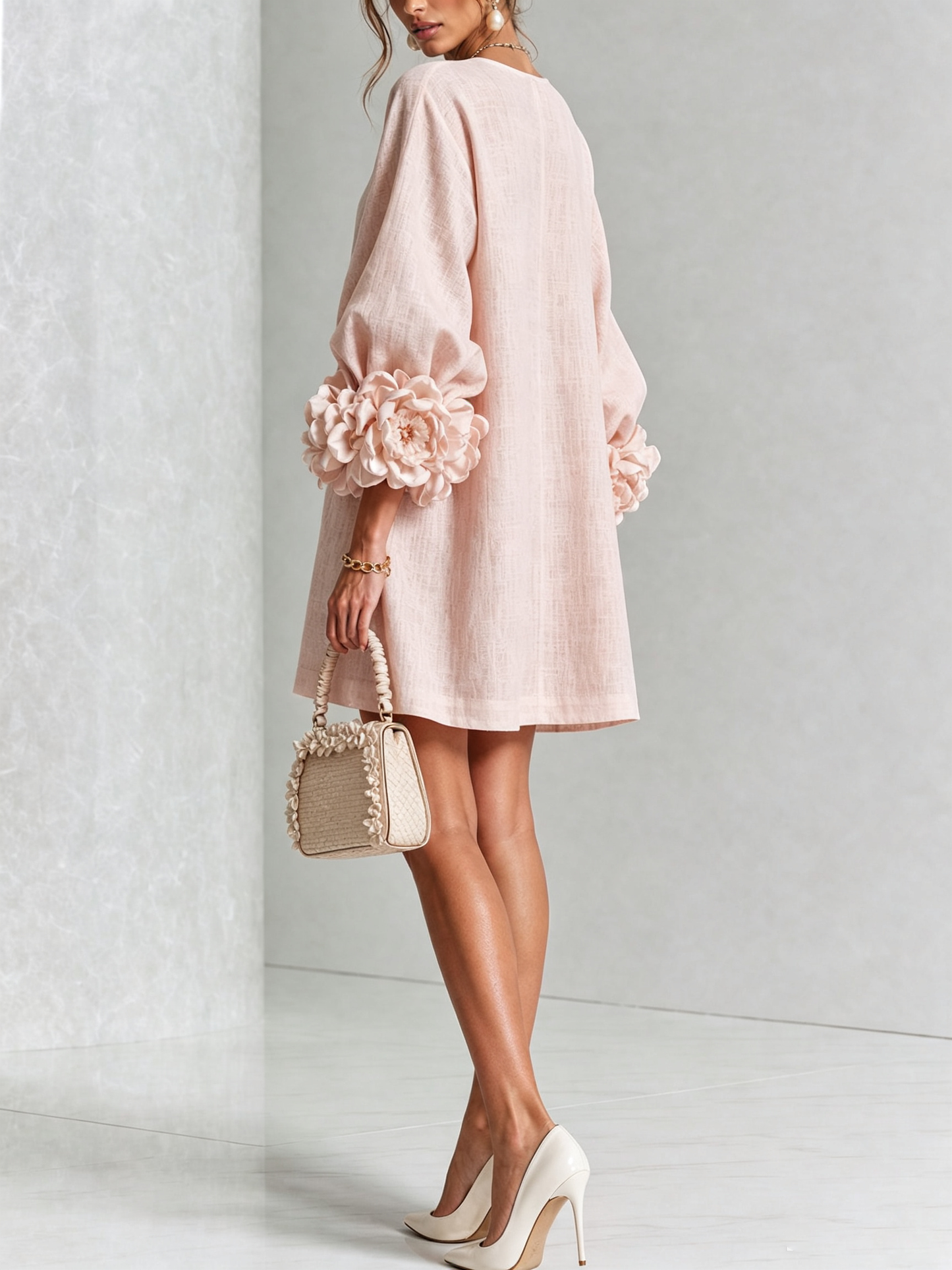 Vestido Mini Blanco con Botones y Mangas Florales