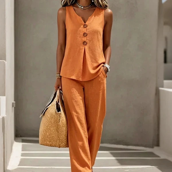 Conjunto Crema de dos piezas color naranja - blusa sin mangas y pantalón amplio